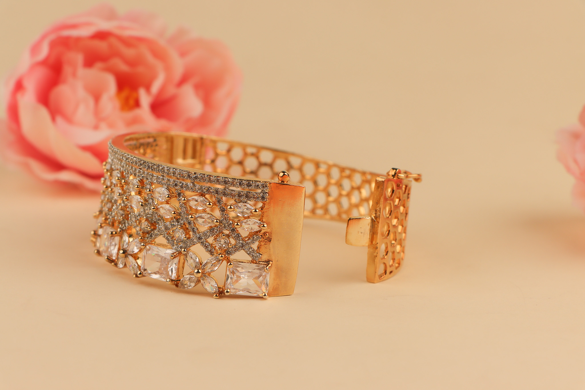 ALOR Caribbean Blue Cable Triple Strand Bracelet with 18kt Gold & Diamonds  – Luxury Designer & Fine Jewelry - ALOR