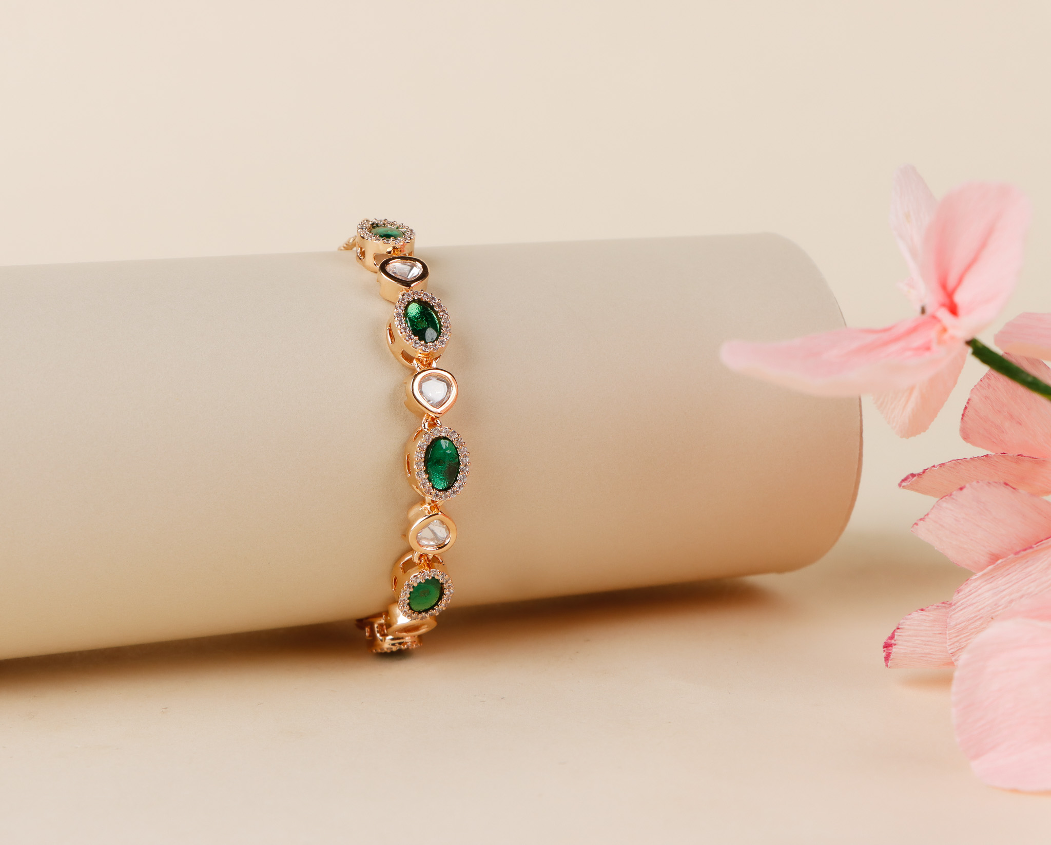 Green emerald gemstone bracelet - NicteShop